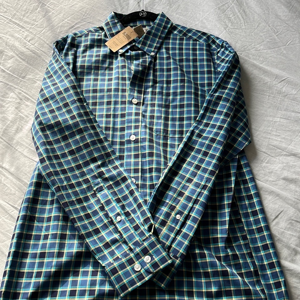 NWT Duluth dress shirt